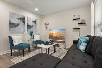 366 N Hemlock Ave in Wood Dale, IL - Building Photo - Building Photo