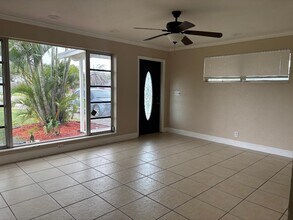 301 Cherry St in Palm Beach Gardens, FL - Building Photo - Building Photo