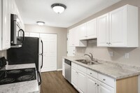 Hearthwood Apartments in Prior Lake, MN - Building Photo - Building Photo