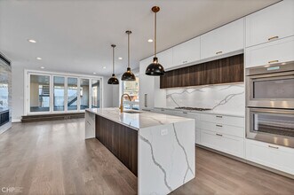 1328 W Hubbard St in Chicago, IL - Building Photo - Building Photo