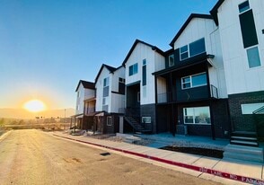 7174 Clove Hitch Hts in Colorado Springs, CO - Building Photo