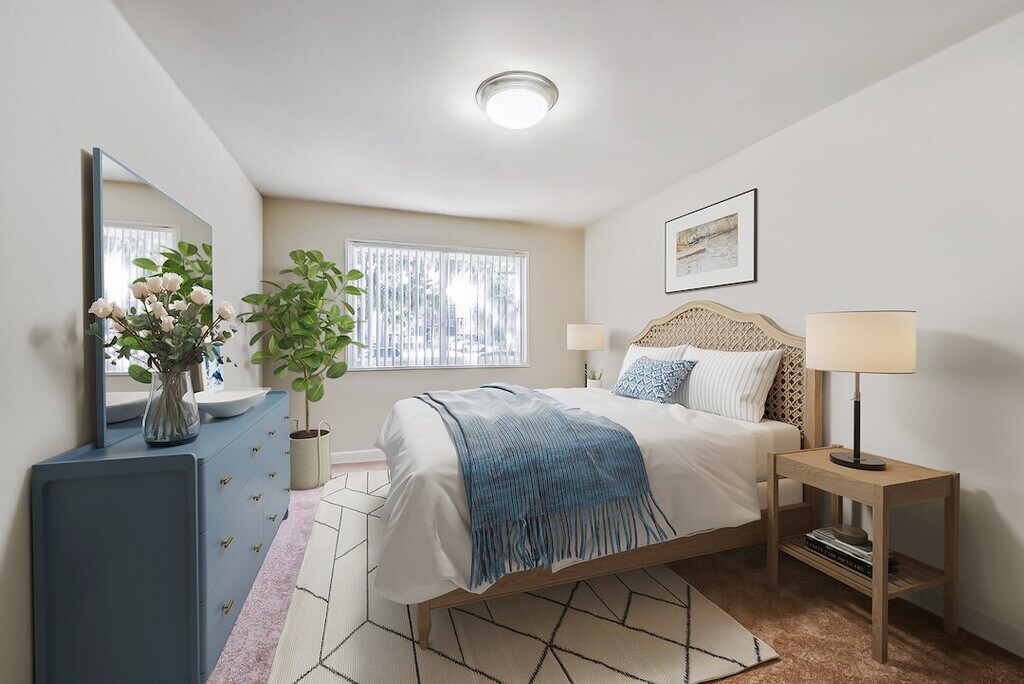 Oxon Hill Village Apartments in Oxon Hill, MD