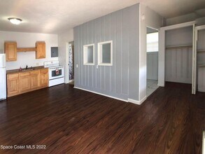 3670 Dixie Hwy NE in Palm Bay, FL - Building Photo - Building Photo