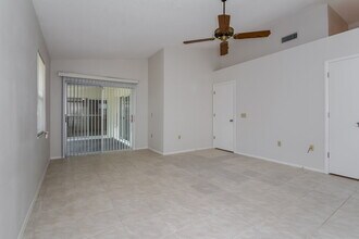 701 49th St E in Bradenton, FL - Building Photo - Building Photo