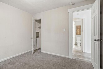 925 Leland St in Flint, MI - Building Photo - Building Photo