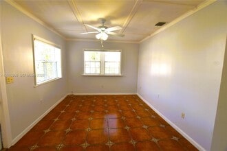 2544 SW 20th St in Miami, FL - Building Photo - Building Photo