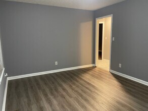 107 Oliver St in Ashland City, TN - Building Photo - Building Photo