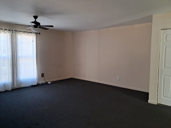 6312 Lake Rd in Nashville, TN - Foto de edificio - Building Photo