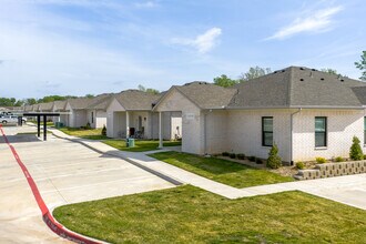The Rosemary Apartments in Denison, TX - Building Photo - Building Photo