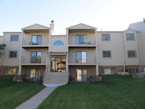 Villa Tierra in Lincoln, NE - Building Photo - Building Photo