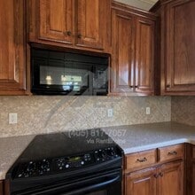 3216 Songwood Dr in Edmond, OK - Building Photo - Building Photo