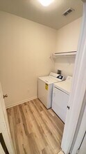 17110 Carrington Park Dr in Tampa, FL - Building Photo - Building Photo