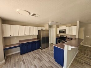 4866 E Hilton Ave in Mesa, AZ - Building Photo - Building Photo