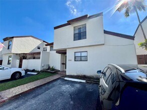 9722 NW 6th Ln in Miami, FL - Building Photo - Building Photo