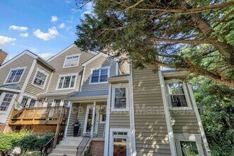 314 Overlook Dr in Occoquan, VA - Building Photo - Building Photo