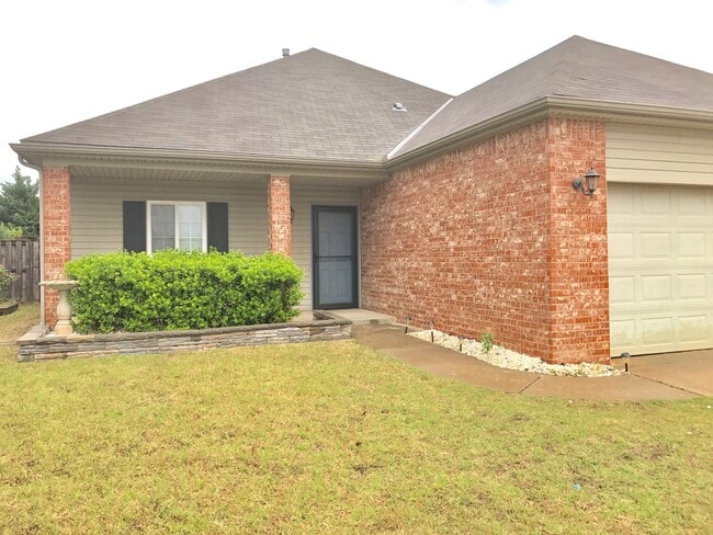 6904 Freedom Ave in Oklahoma City, OK - Building Photo - Building Photo