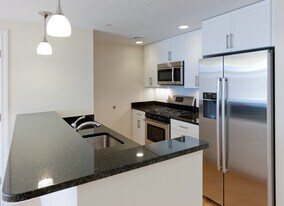 6 Cameron Ave, Unit 102H in Cambridge, MA - Building Photo