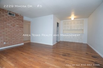 2229 Mimosa Dr-Unit -#5 in Houston, TX - Building Photo - Building Photo