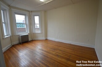 1175 Boylston St, Unit 5 in Boston, MA - Foto de edificio - Building Photo