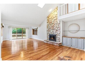 5880 Christmas Lake Rd in Shorewood, MN - Building Photo - Building Photo