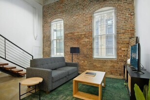 822 Howard Ave in New Orleans, LA - Building Photo