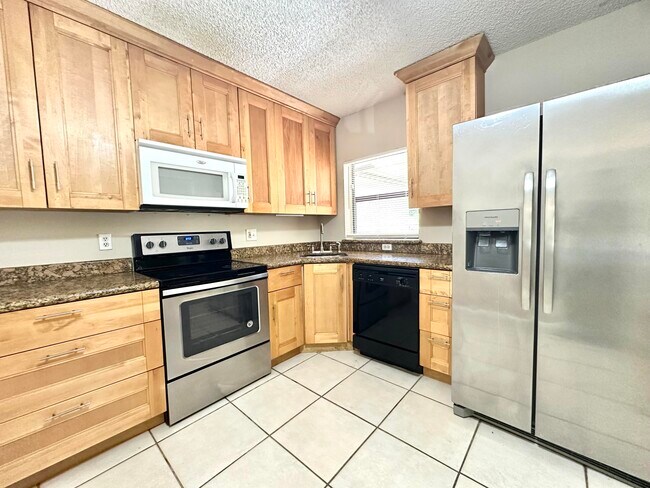 4509 Carambola Cir S in Coconut Creek, FL - Building Photo - Building Photo