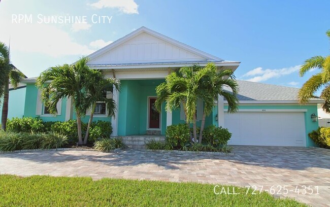 404 6th Ave N in Tierra Verde, FL - Building Photo - Building Photo