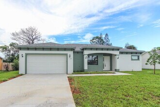 1143 SW Estaugh Ave in Port St. Lucie, FL - Building Photo - Building Photo
