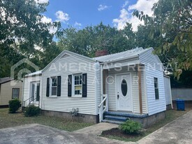 1318 Woodward Rd in Birmingham, AL - Building Photo