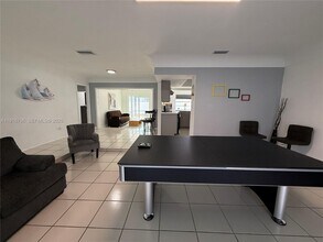 8636 Beekman Dr in Miramar, FL - Building Photo - Building Photo