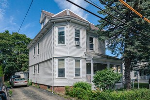 11 Cambria St in Somerville, MA - Building Photo