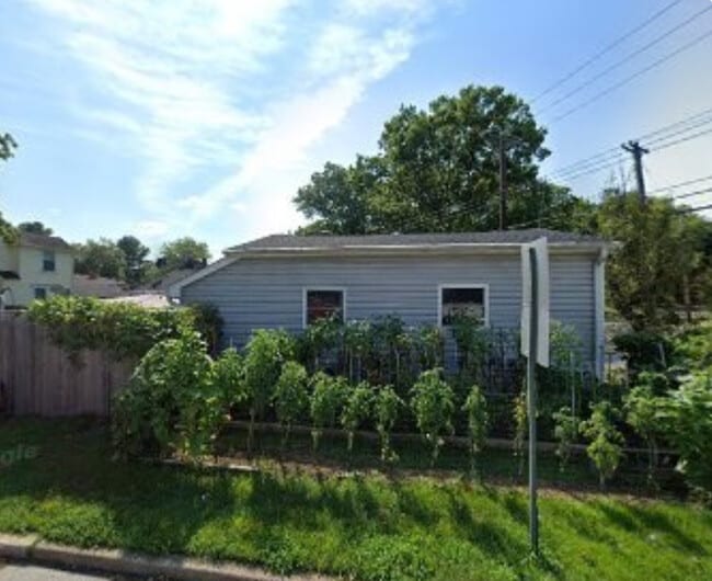 property at 1035 Milmont Ave