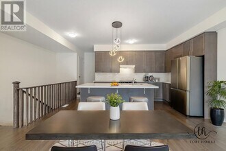 19 Gunton St in Aurora, ON - Building Photo - Building Photo