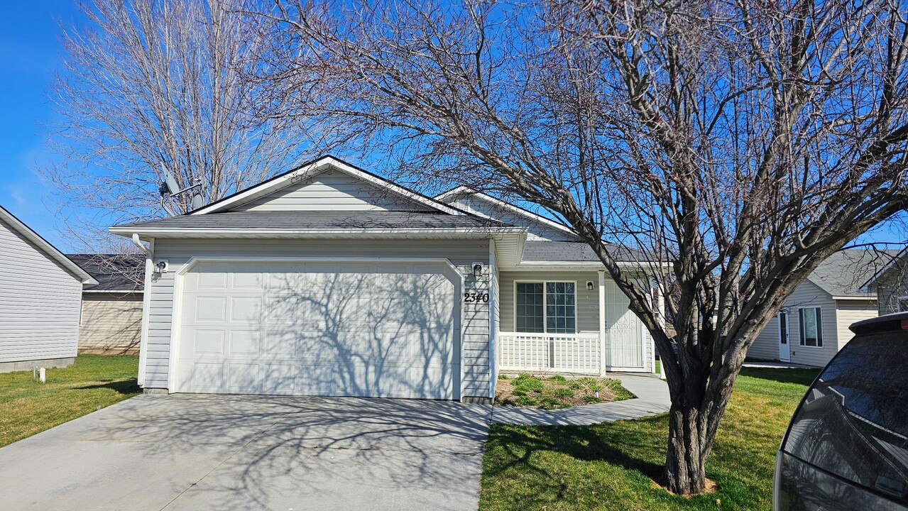 2340 S Garland St in Nampa, ID - Building Photo