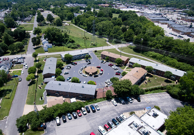 St. Denis in Florissant, MO - Building Photo - Building Photo