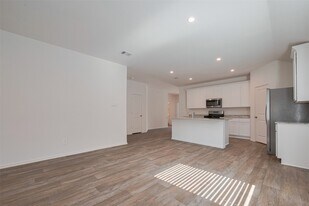 30842 Brightwell Bnd, Unit 140 in Fulshear, TX - Building Photo