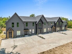 3525 Heard Rd in Lake Charles, LA - Building Photo