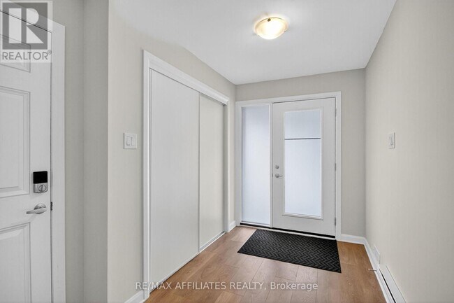 525 Woodlily Private in Ottawa, ON - Building Photo - Building Photo