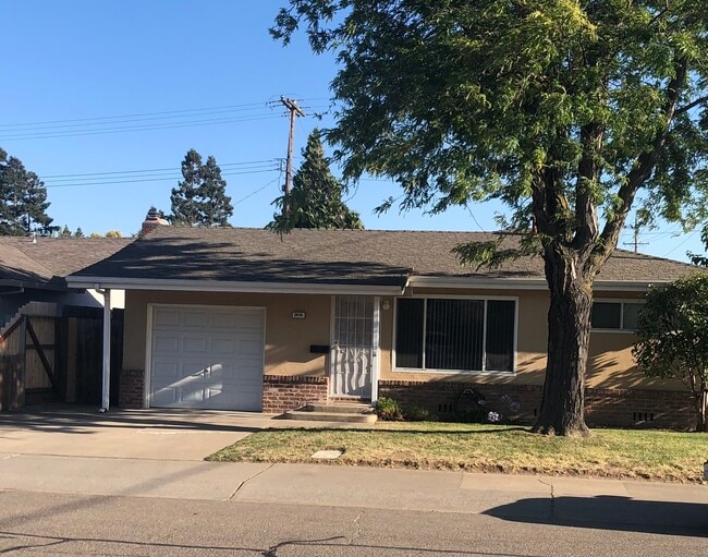 property at 2454 Corbin Ln