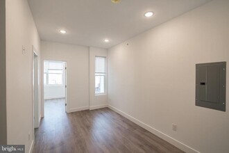 1709 Snyder Ave in Philadelphia, PA - Building Photo - Building Photo