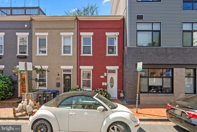 219 Parker St NE in Washington, DC - Building Photo - Building Photo