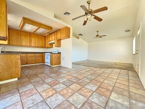 922 W Sullivan Ave in Ridgecrest, CA - Building Photo - Building Photo