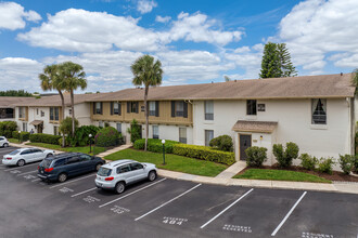 Capistrano Condominiums in Altamonte Springs, FL - Building Photo - Building Photo