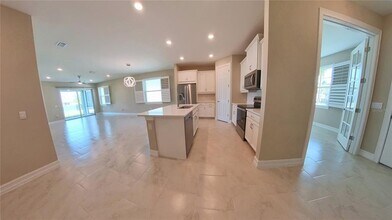 419 Ibiza Lp in Venice, FL - Building Photo - Building Photo