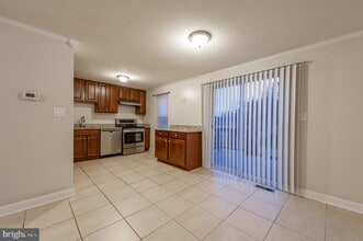 1709 Dogwood Dr in Frederick, MD - Building Photo - Building Photo