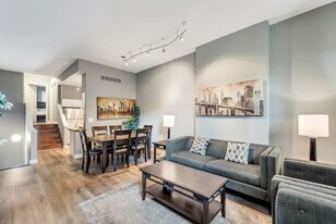 713 Barton St in St. Louis, MO - Building Photo