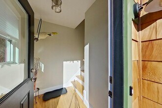 2 Boulevard in Middletown, RI - Building Photo - Building Photo