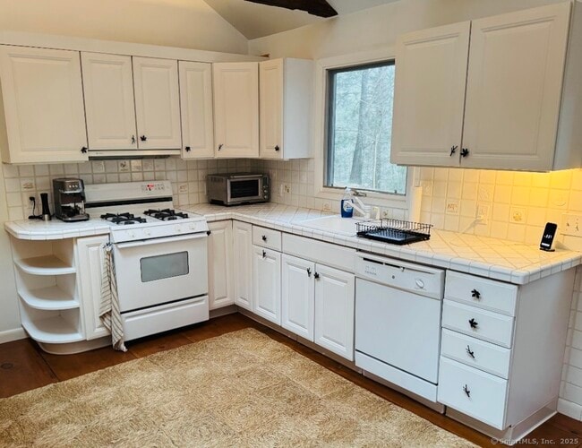 231 Romford Rd in Washington, CT - Building Photo - Building Photo