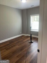 4861 Tower View Trail in Snellville, GA - Foto de edificio - Building Photo