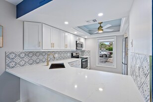 9170 SE Riverfront Terrace in Jupiter, FL - Building Photo - Building Photo